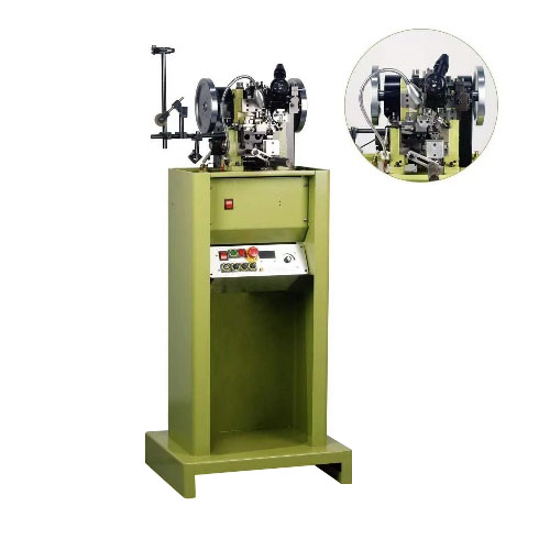 In che modo la macchina per la creazione di catene di scatole mi aiuta a produrre in modo efficiente catene di gioielli di alta qualità?